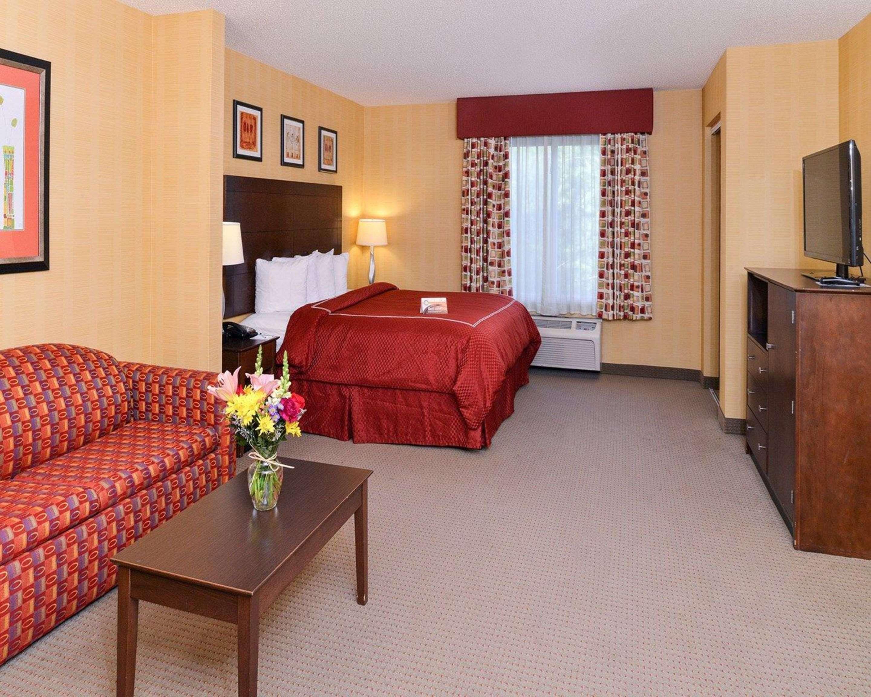 Quality Suites Stratford Ngoại thất bức ảnh