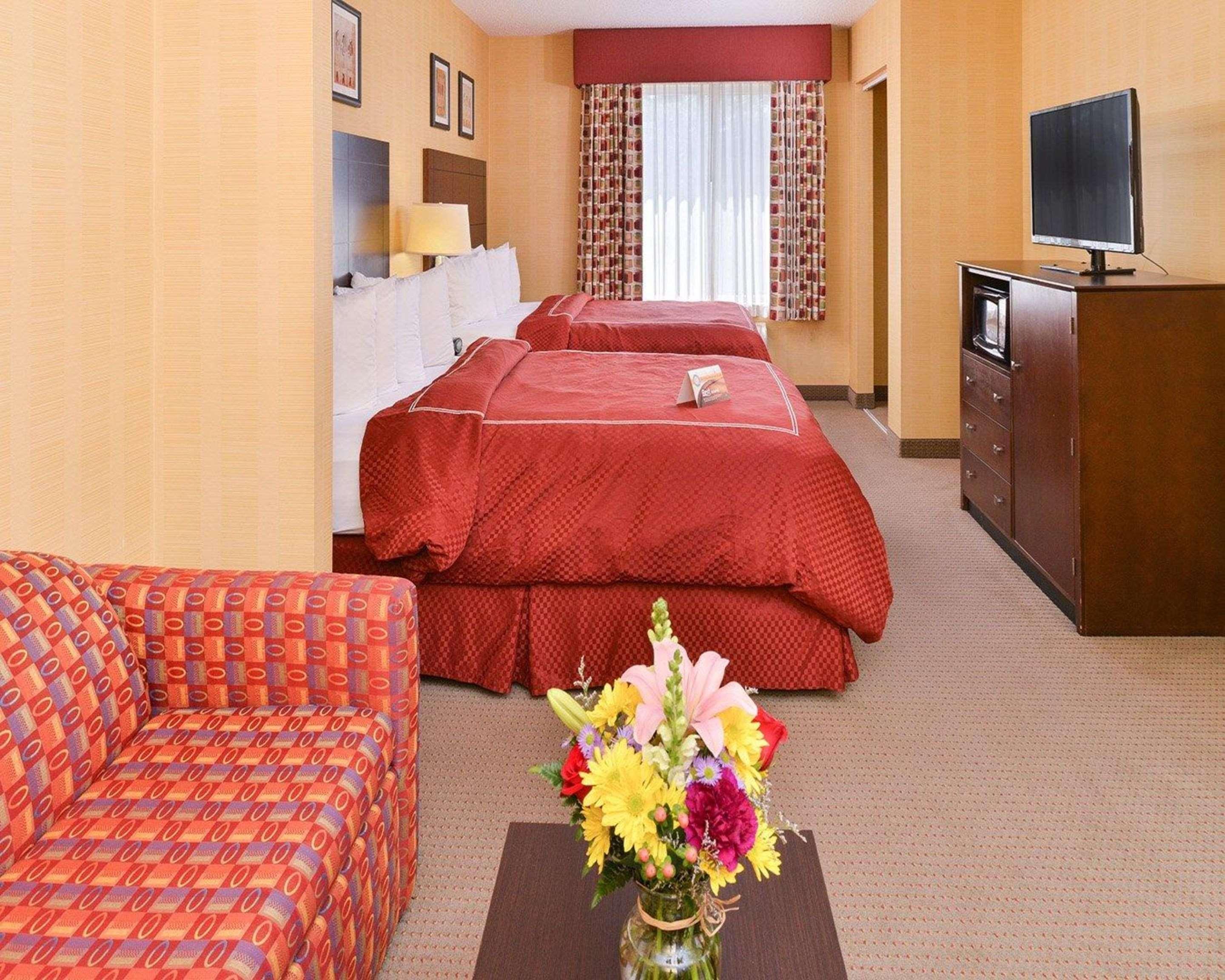Quality Suites Stratford Ngoại thất bức ảnh
