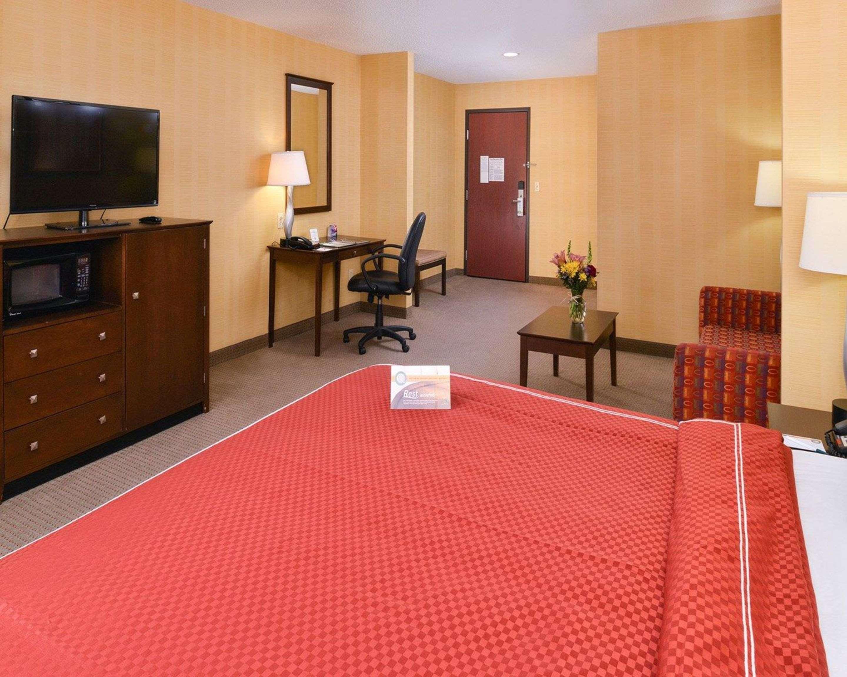 Quality Suites Stratford Ngoại thất bức ảnh