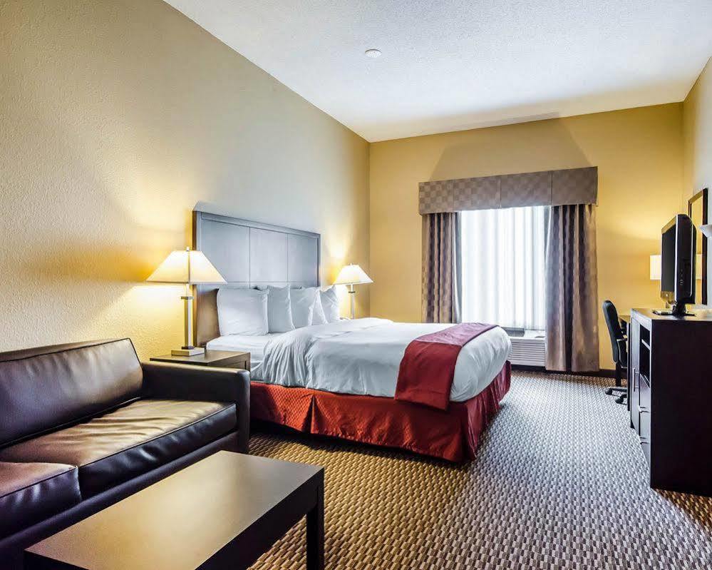 Quality Suites Stratford Ngoại thất bức ảnh